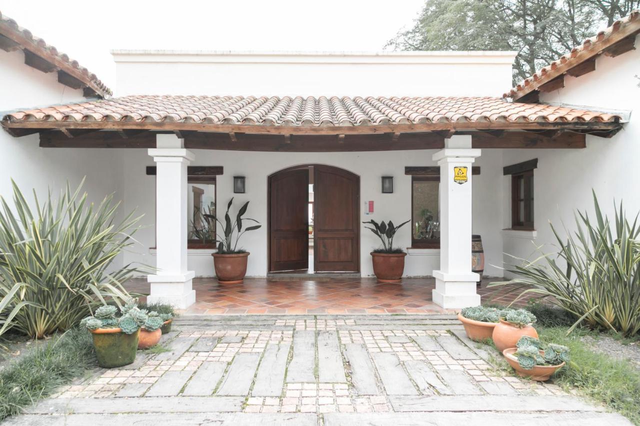 Hotel Torrontes サンロレンソ エクステリア 写真