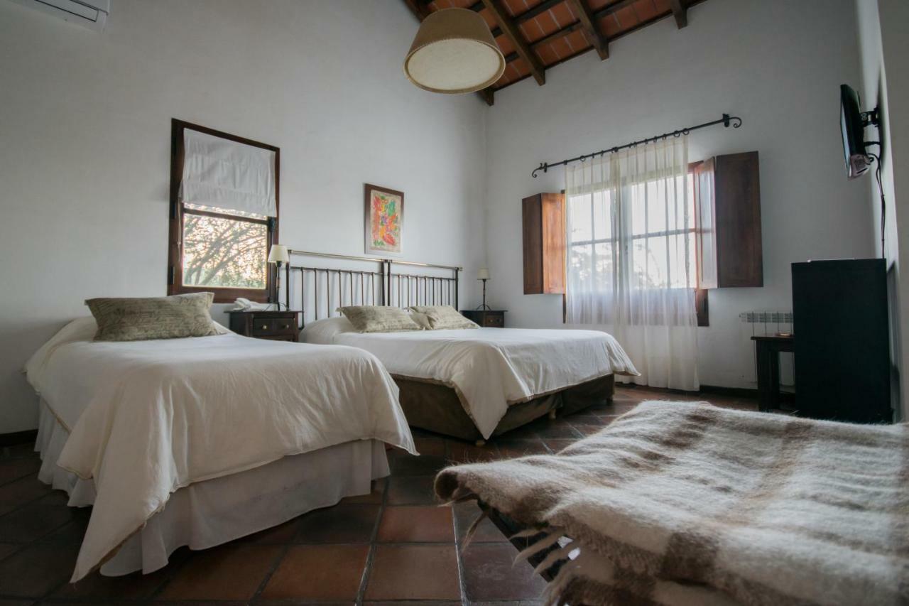Hotel Torrontes サンロレンソ エクステリア 写真